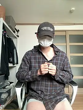 Alexkimsumin online show from 04-19-26, 03:50