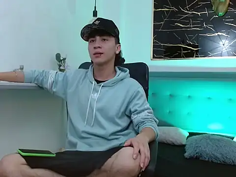 Snapshot of XanderGrey8 chatting on 02-03-26, 07:08 XanderGrey8 online show from 02-03-26, 07:08