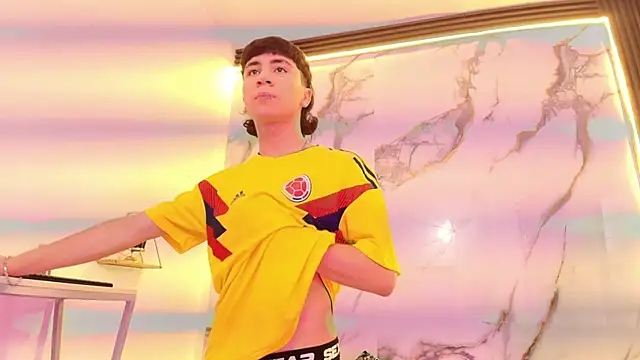 Snapshot of XanderGrey8 chatting on 03-01-26, 07:16 XanderGrey8 online show from 03-01-26, 07:16