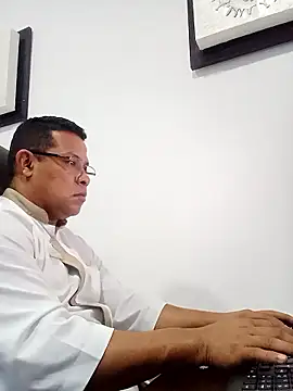 Snapshot of Antony-5045 chatting on 01-14-26, 04:56 Antony-5045 online show from 01-14-26, 04:56