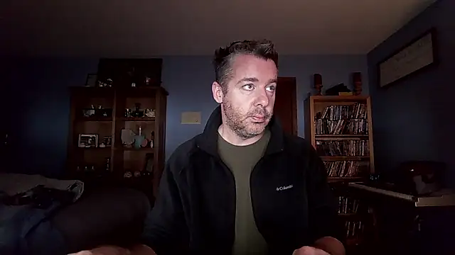 Snapshot of chrisw8140 chatting on 01-18-26, 05:06 chrisw8140 online show from 01-18-26, 05:06