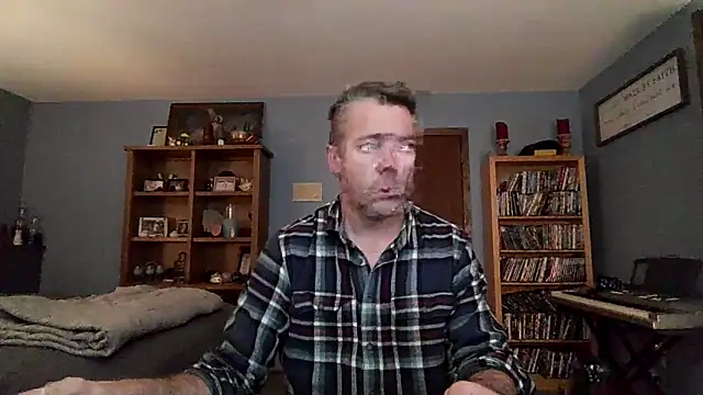 Snapshot of chrisw8140 chatting on 02-23-26, 04:15 chrisw8140 online show from 02-23-26, 04:15