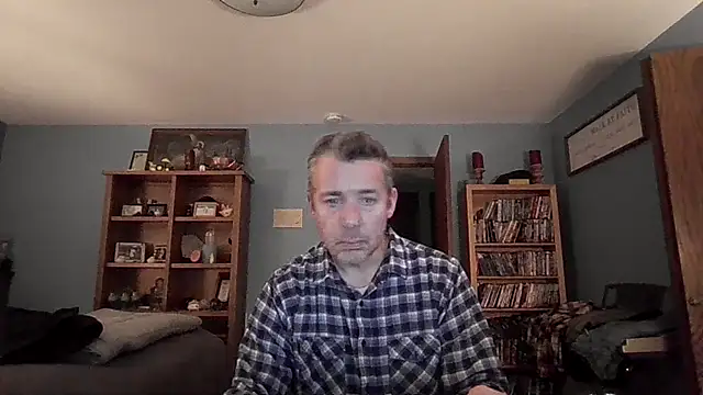 Snapshot of chrisw8140 chatting on 02-26-26, 12:09 chrisw8140 online show from 02-26-26, 12:09