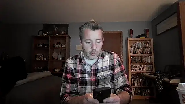 Snapshot of chrisw8140 chatting on 02-28-26, 11:39 chrisw8140 online show from 02-28-26, 11:39