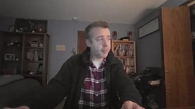 Snapshot of chrisw8140 chatting on 03-06-26, 04:53 chrisw8140 online show from 03-06-26, 04:53