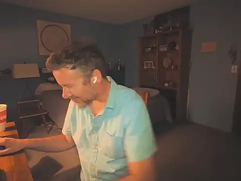 chrisw8140 online show from 07-15-26, 06:51