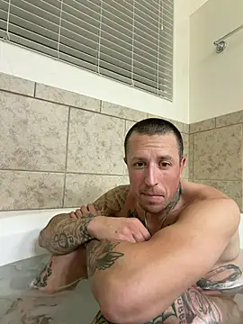 Snapshot of brngitdwn chatting on 04-04-26, 03:16 brngitdwn online show from 04-04-26, 03:16