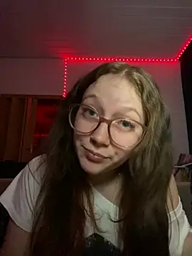 Snapshot of YoungLisaa18 chatting on 02-25-26, 09:13 YoungLisaa18 online show from 02-25-26, 09:13