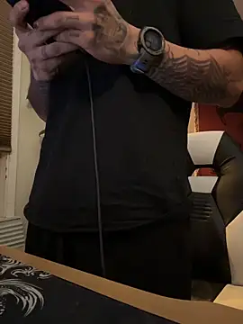 Snapshot of JoeyBlazy chatting on 02-18-26, 04:19 JoeyBlazy online show from 02-18-26, 04:19