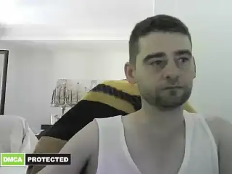 Snapshot of 007mark5xl chatting on 07-12-26, 01:24 007mark5xl online show from 07-12-26, 01:24