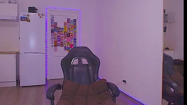 Snapshot of sailormoon666_ chatting on 02-06-26, 01:21 sailormoon666 online show from 02-06-26, 01:21