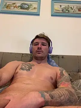 Snapshot of Domssecretom chatting on 03-24-26, 02:11 Domssecretom online show from 03-24-26, 02:11