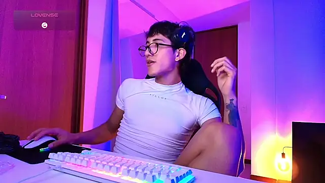 Snapshot of emilio_rivs chatting on 01-15-26, 12:26 emilio rivs online show from 01-15-26, 12:26