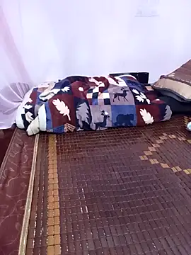 Phoebe-e online show from 04-18-26, 10:54