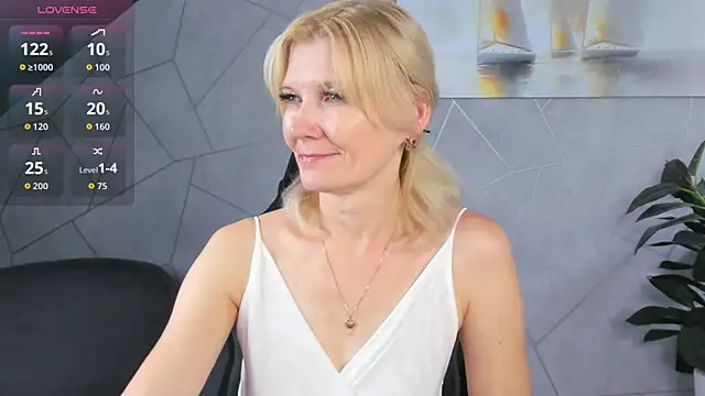 Julie Lucas online show from 07-23-26, 12:24