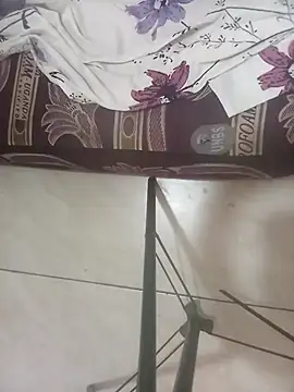 PatriciaVen online show from 04-30-26, 05:03