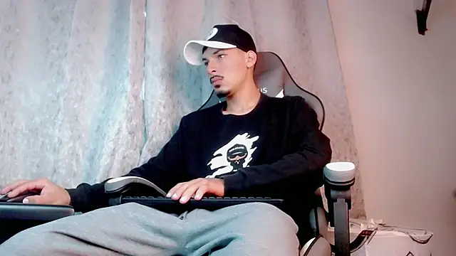Yankees xxx online show from 06-07-26, 12:31