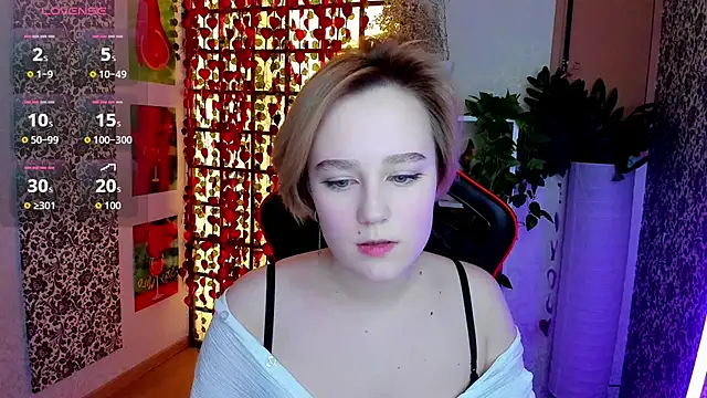 Ellie Heavenly online show from 02-27-26, 08:36