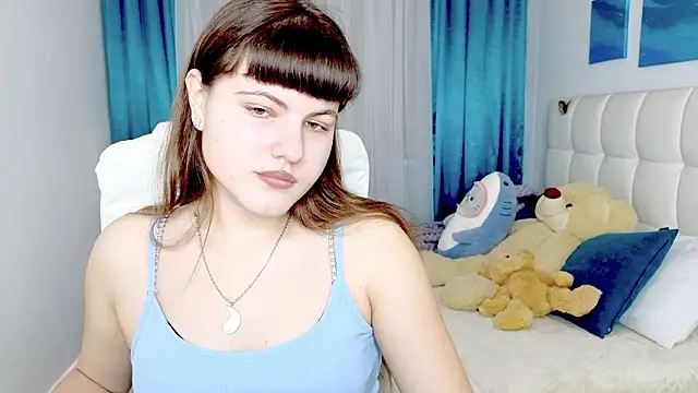 Snapshot of Miss__Poly chatting on 02-20-26, 01:11 Miss Poly online show from 02-20-26, 01:11