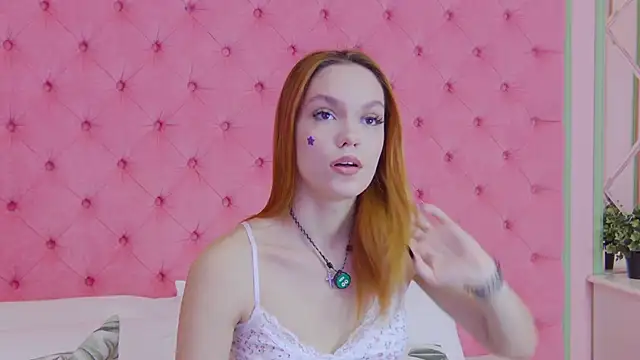 Snapshot of AvaLarson chatting on 02-17-26, 12:45 AvaLarson online show from 02-17-26, 12:45