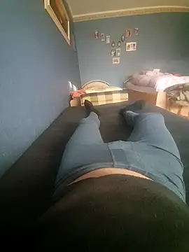 Snapshot of martin5917 chatting on 01-18-26, 08:51 martin5917 online show from 01-18-26, 08:51