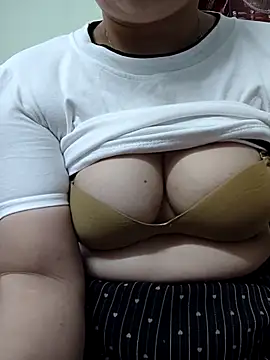 Sella anna online show from 04-28-26, 05:01