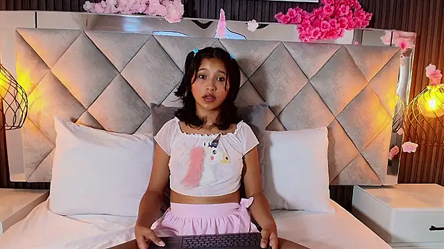 Snapshot of Real_virgin_Pussy chatting on 02-21-26, 07:48 Real virgin Pussy online show from 02-21-26, 07:48