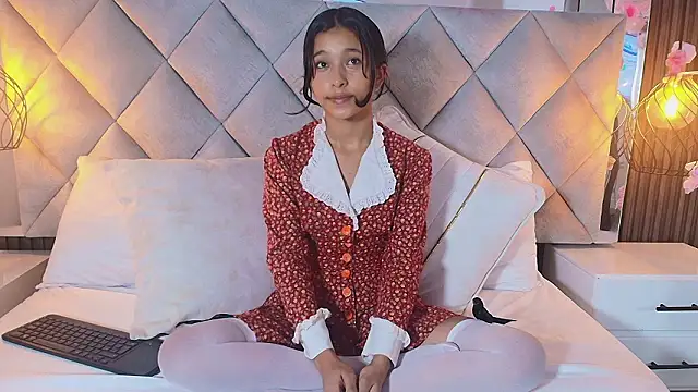 Snapshot of Real_virgin_Pussy chatting on 02-25-26, 07:23 Real virgin Pussy online show from 02-25-26, 07:23