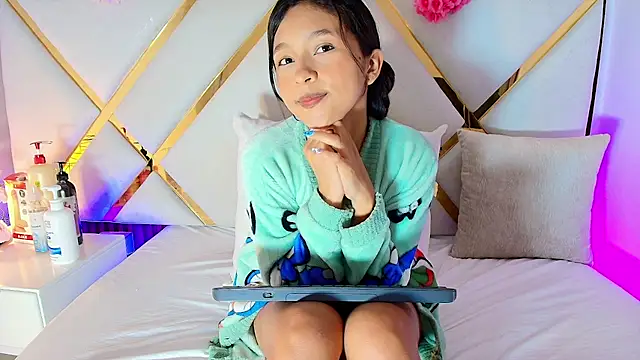 Real virgin Pussy online show from 07-21-26, 07:49