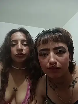 AlexxaAndRileyy online show from 03-26-26, 03:45