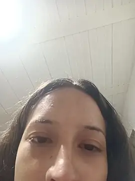 AlexxaAndRileyy online show from 04-26-26, 07:44