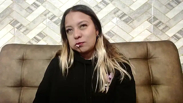 Snapshot of sami_1_8 chatting on 01-18-26, 04:16 sami 1 8 online show from 01-18-26, 04:16