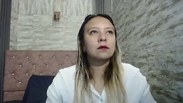 Snapshot of sami_1_8 chatting on 02-15-26, 05:37 sami 1 8 online show from 02-15-26, 05:37