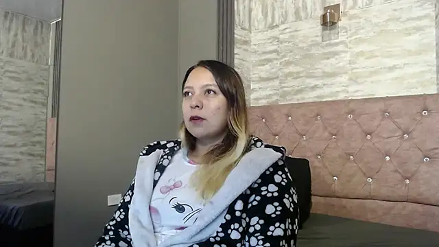 Snapshot of sami_1_8 chatting on 02-18-26, 05:03 sami 1 8 online show from 02-18-26, 05:03