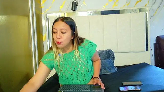 Snapshot of sami_1_8 chatting on 03-10-26, 04:50 sami 1 8 online show from 03-10-26, 04:50