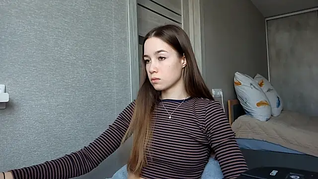 Snapshot of SherrylMaler chatting on 01-14-26, 04:18 SherrylMaler online show from 01-14-26, 04:18