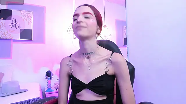 Snapshot of april_jones05 chatting on 02-02-26, 12:37 april jones05 online show from 02-02-26, 12:37