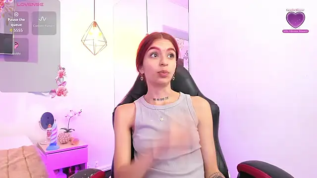 Snapshot of april_jones05 chatting on 02-18-26, 11:39 april jones05 online show from 02-18-26, 11:39