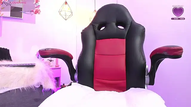 Snapshot of april_jones05 chatting on 02-24-26, 11:19 april jones05 online show from 02-24-26, 11:19