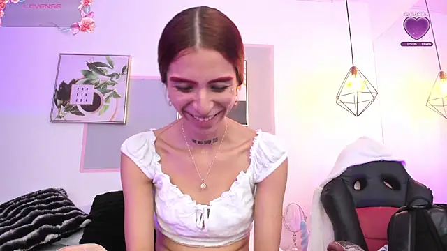 Snapshot of april_jones05 chatting on 03-03-26, 12:00 april jones05 online show from 03-03-26, 12:00