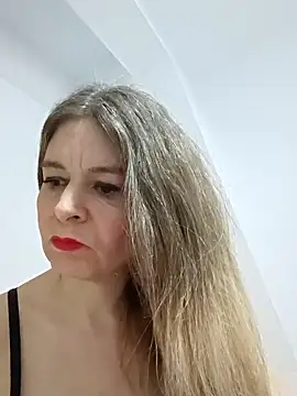 Snapshot of Didi2081 chatting on 02-03-26, 04:45 Didi2081 online show from 02-03-26, 04:45