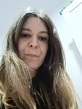 Snapshot of Didi2081 chatting on 02-27-26, 06:30 Didi2081 online show from 02-27-26, 06:30