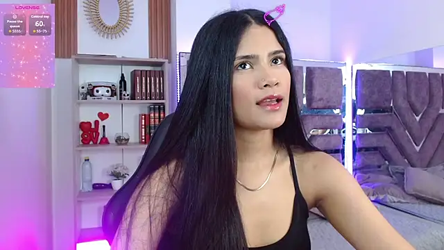 Snapshot of Violet_Collins1 chatting on 02-01-26, 11:42 Violet Collins1 online show from 02-01-26, 11:42