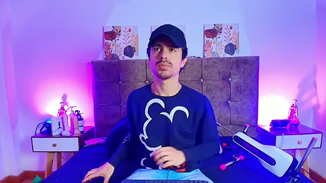 Ethan Briggs  online show from 07-16-26, 03:34
