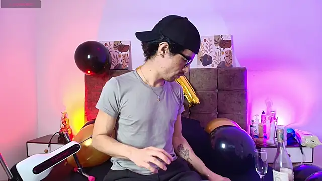Ethan Briggs  online show from 07-28-26, 03:35