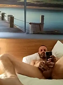 Snapshot of sterng6969 chatting on 03-01-26, 02:08 sterng6969 online show from 03-01-26, 02:08