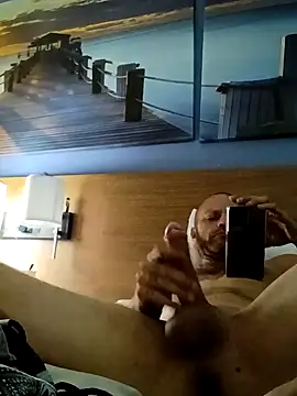 Snapshot of sterng6969 chatting on 03-15-26, 01:39 sterng6969 online show from 03-15-26, 01:39