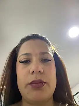 Pretty  Milf online show from 03-25-26, 12:55