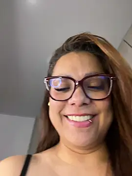 Pretty  Milf online show from 06-10-26, 12:59