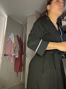 Pretty  Milf online show from 06-11-26, 12:58